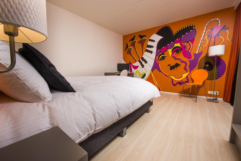 Hotel Ten Cate เอ็มเมน ภายนอก รูปภาพ