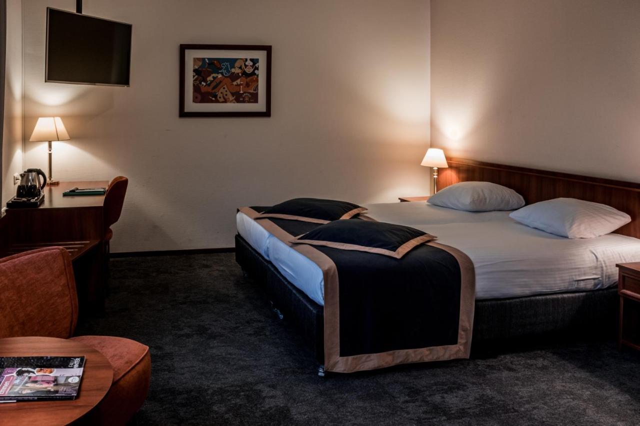 Hotel Ten Cate เอ็มเมน ภายนอก รูปภาพ