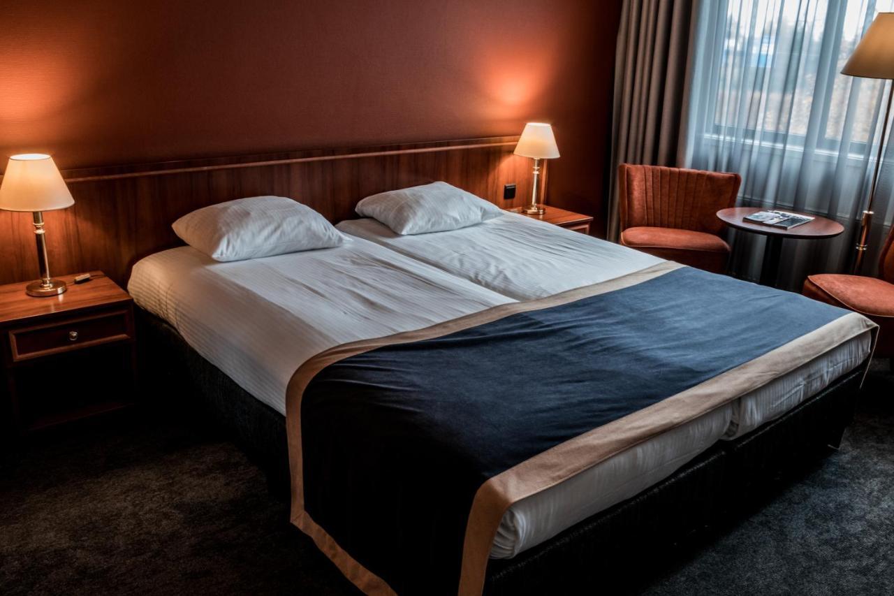 Hotel Ten Cate เอ็มเมน ภายนอก รูปภาพ